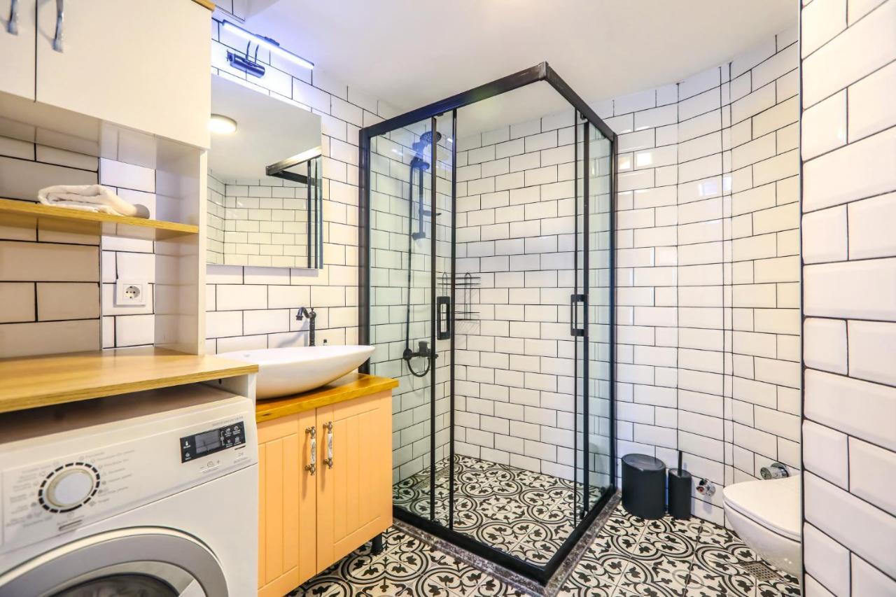 Vibrant Flat 500 M To Uskudar Ferry Station Apartment Istanbul Luaran gambar