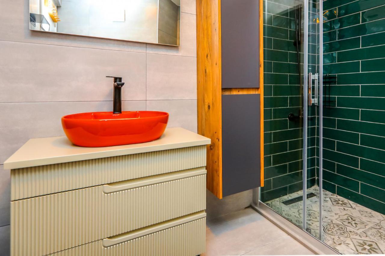 Vibrant Flat 500 M To Uskudar Ferry Station Apartment Istanbul Luaran gambar